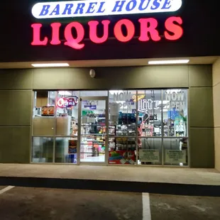 the front of a liquor store