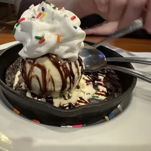 ice cream sundae