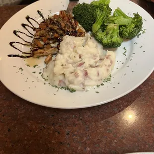 Caprese Chicken entree