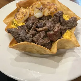 Shrimp and steak fajita salad Very good