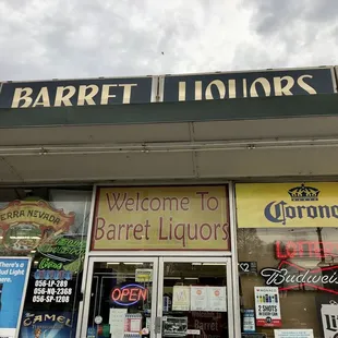 the front of a liquor store