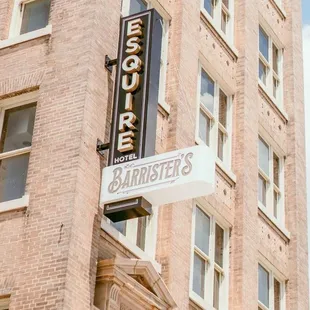built in 1918, formerly the First National Bank &amp; then The Lawyers Bdlg