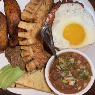 Bendeja Paisa