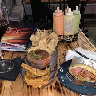 burritos and wraps, food