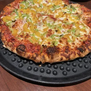 Pineapple and green pepper pizza delicious