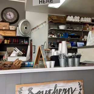 a sign that says order here