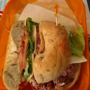 Roast beef bagle with horseradish