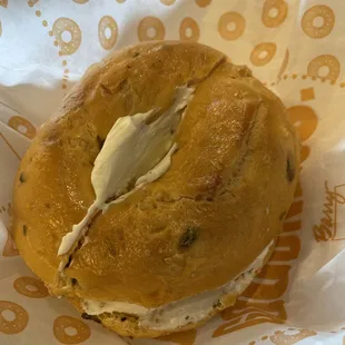 Jalapeño &amp; cheddar Bagel w/ Flavored Cream Cheese