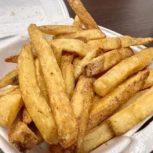 Side Fries - Also really good with crispy exterior, soft insides and light seasoning on top. Would get again.