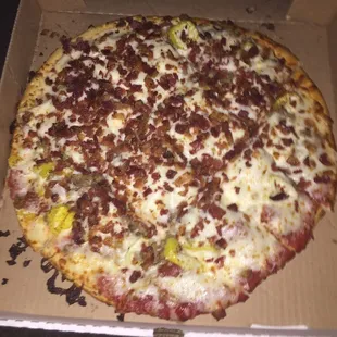 Bacon pepperoni sausage banana peppers