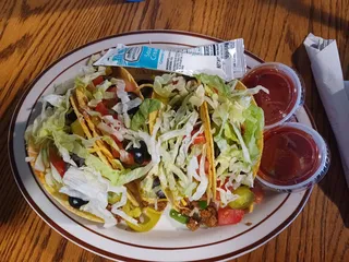 Road Runner Bar and Grill