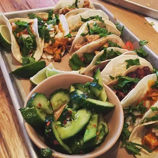 guacamole + chips (not spicy)