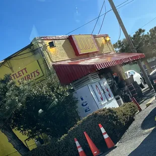 Bartlett Wine & Spirits