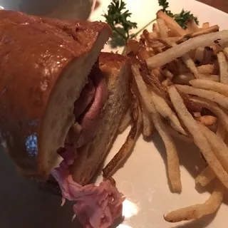 Famous French Dip Au Jus*