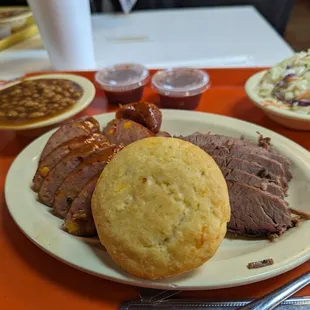 2 Meat Plate - Brisket and Jalapeno Cheddar Sausage