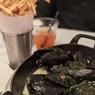 Steamed Mussels (Moules Marinieries)