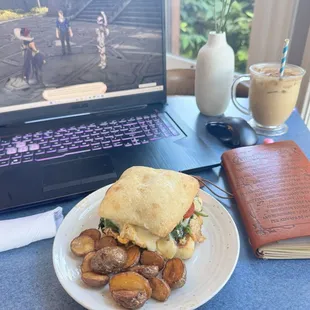 "Pick me up" sandwich &amp; iced autumn latte