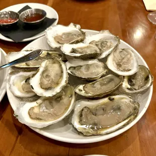 Oysters - missing lemons and horseradish