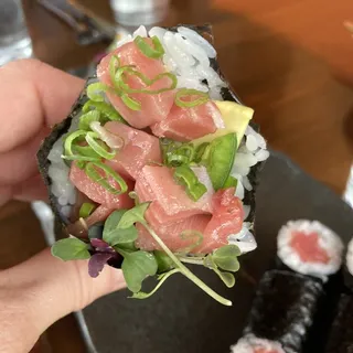 Benny's Toro Handrolls