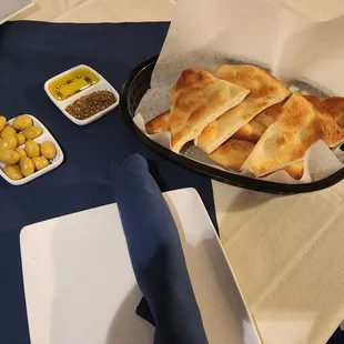 Jerusalem bread w olives