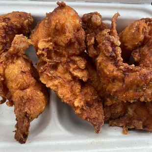 5 pc spicy tender, reminds me of gus's whoa