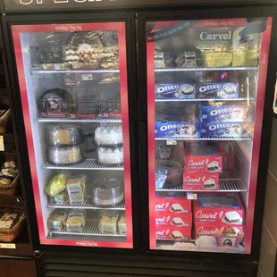 Bashas swan " let them eat cake "