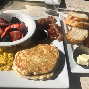 Breakfast Platter  Fresh Fruit Toast