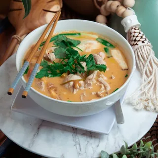 Tom Kha Noodle Soup (Coconut Soup)