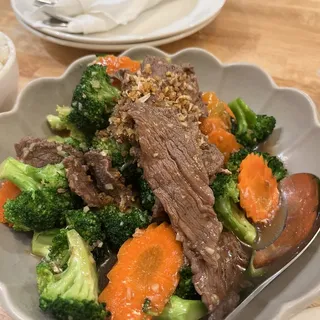 Stir-Fried Broccoli