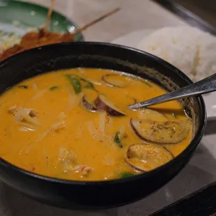 Red curry with chicken