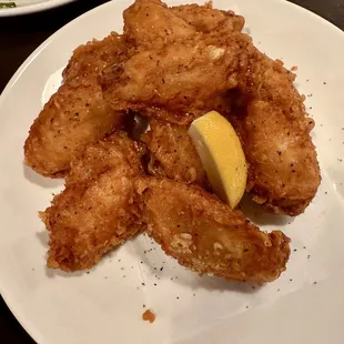 Lemon pepper chicken wings (nice and crunchy).