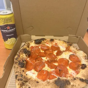 Limonata Sanpellegrino and Pepperoni Pizza
