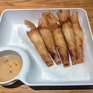 Hot and crunchy shrimp rolls were a hit.