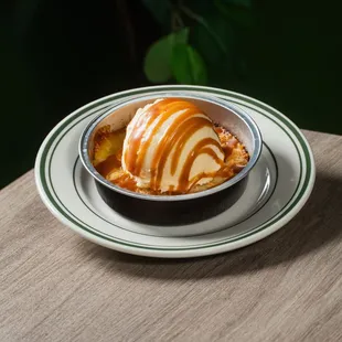 Cocada with Vanilla Ice Cream and Salted Caramel.