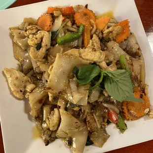 Pad Kee Mao - wide rice noodles