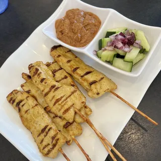 A1. Satay Chicken (5 pcs)