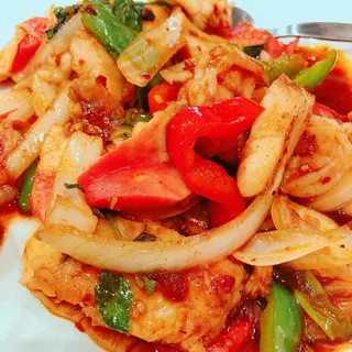 F6. Basil Chili Seafood
