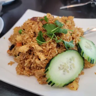 R5. Pineapple Fried Rice