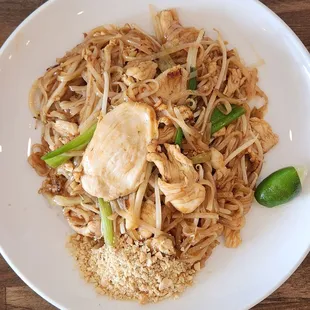 Pad Thai with chicken