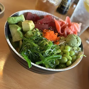 Pole bowl tuna