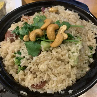 50. Sizzlin' Claypot Rice