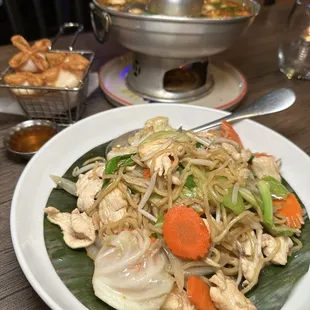 Pad Chow Mein
