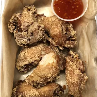 Golden Wing (6 pc chicken wings battered &amp; fried)