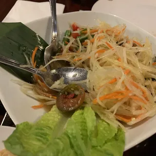 Fresh Green Papaya Salad