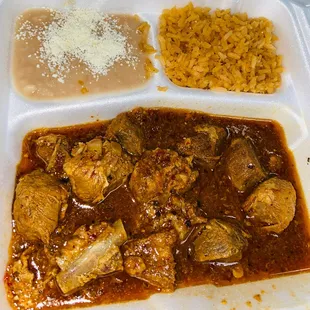 COSTILLAS DE PUERCO EN SALSA ROJA