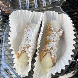 Cannoli ( 2 pc )!
