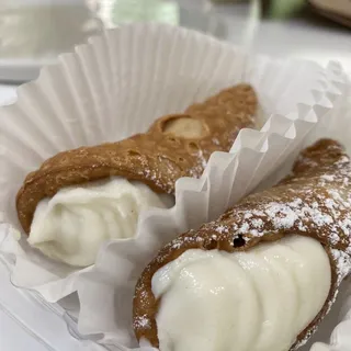 Cannoli ( 2 pc )