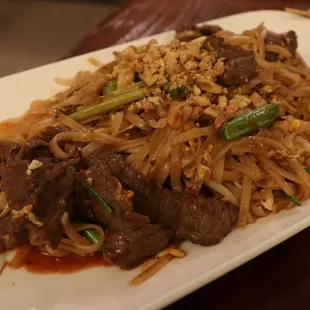 Beef Pad Thai Noodles