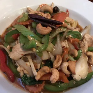 L8. Crazy Cashew Nut Lunch Special
