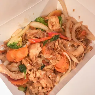 Pad kee mao